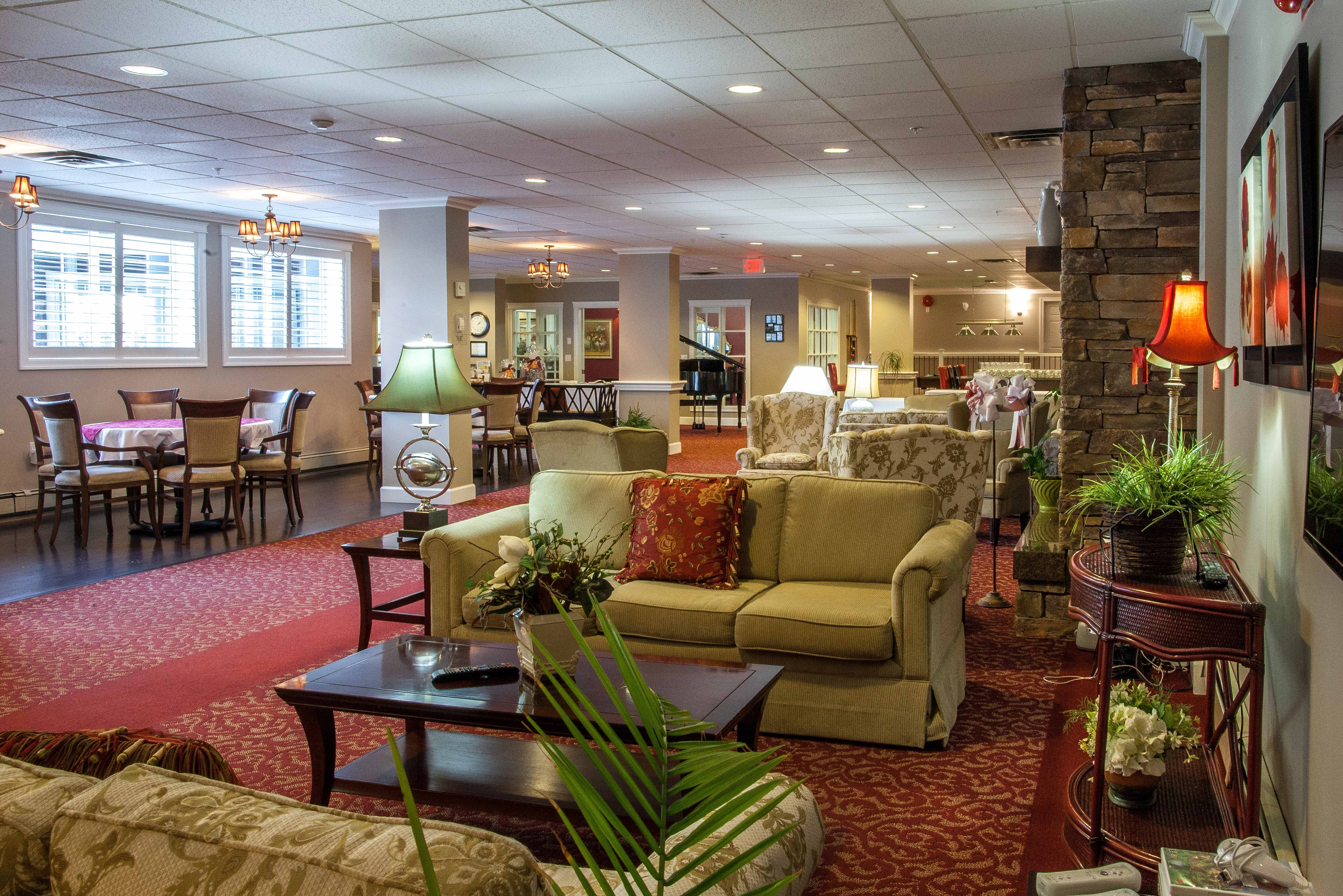 Lounge area at Orchard Valley Retirement Residence in Vernon